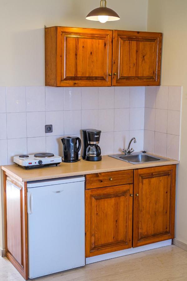 Ampavris Seaside Apartments מראה חיצוני תמונה