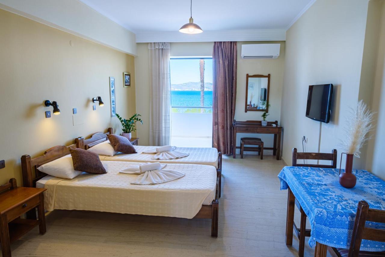 Ampavris Seaside Apartments מראה חיצוני תמונה